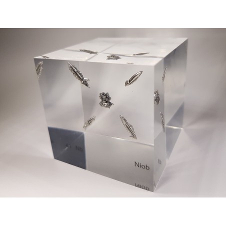 Acrylic cube Niobium