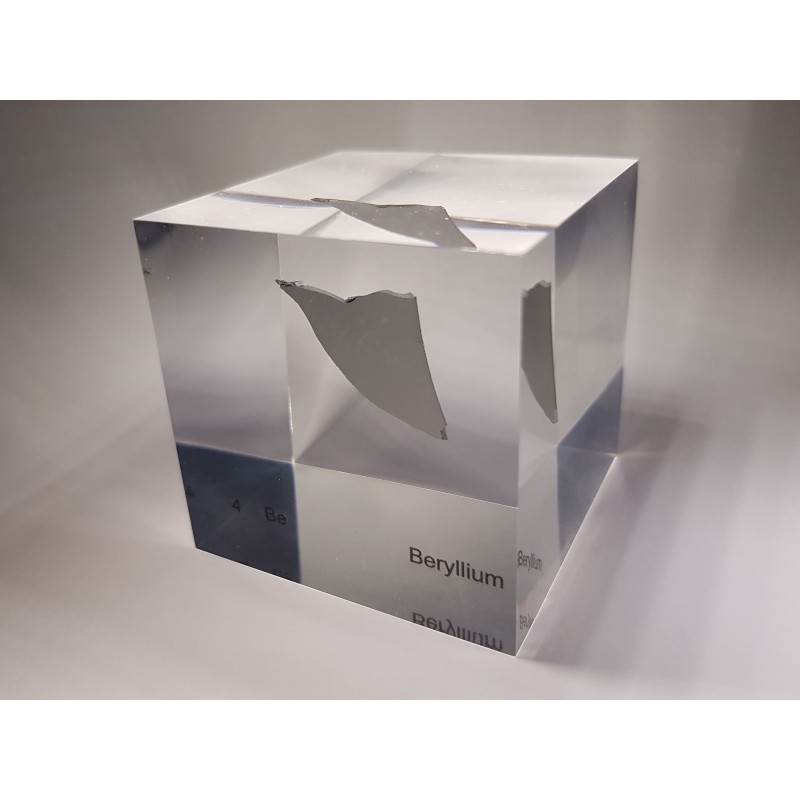 Acrylic cube Beryllium